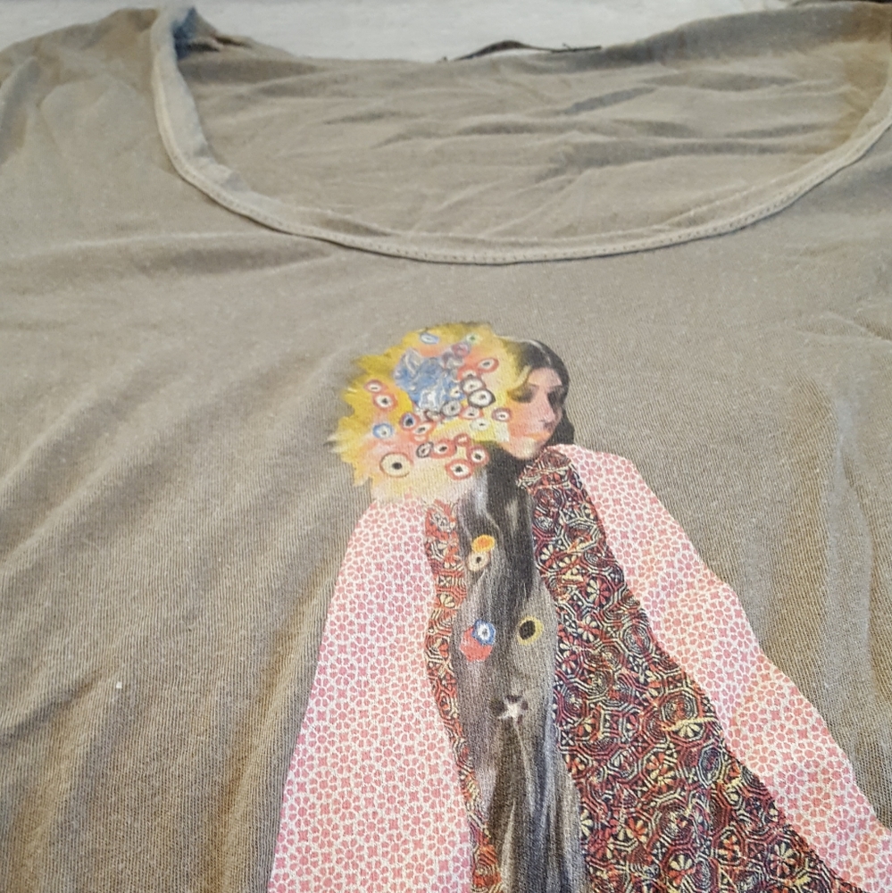 Obey t shirt